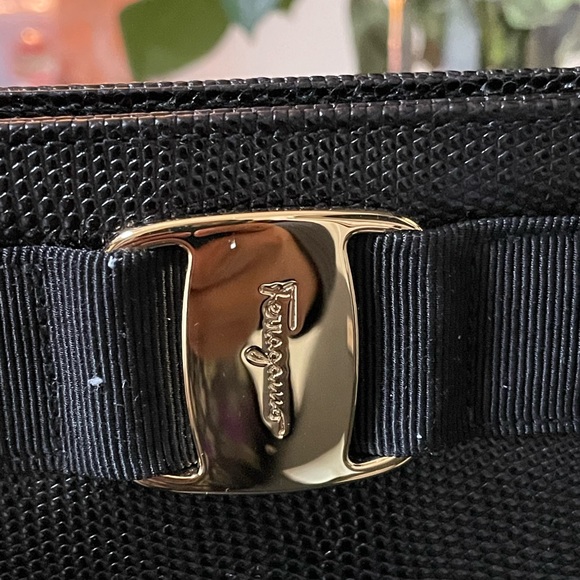 Brand New/Unused 100% Authentic Salvatore Ferragamo Tote Bag - Picture 9 of 9